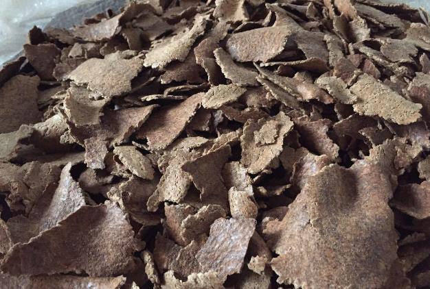 花生麸发酵用糖蜜好还是红糖好,花生麸水肥发酵用红糖还是糖蜜好