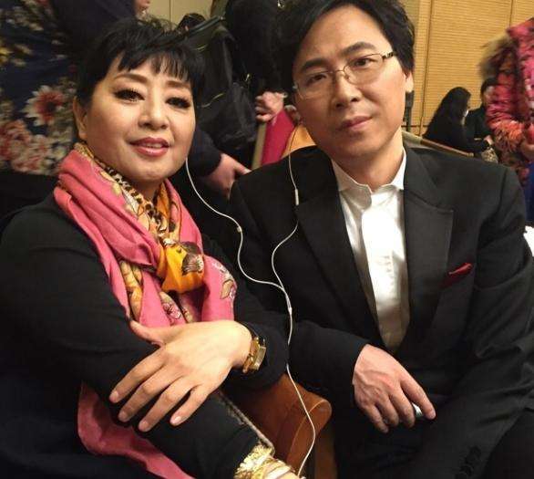 如何才能把歌唱出有情感,歌唱中如何提高演唱技巧