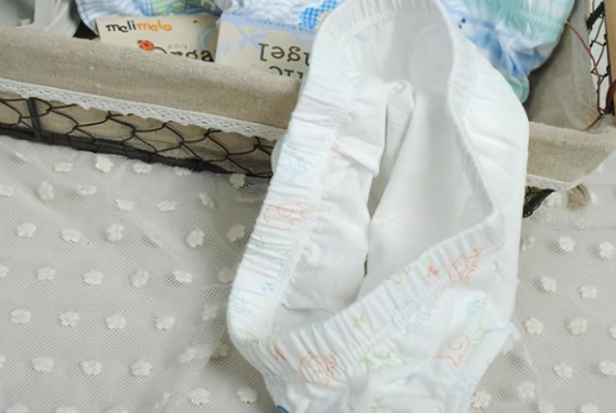 孩子被老师批评尿裤子了怎么办,4岁孩子被老师立规矩批评