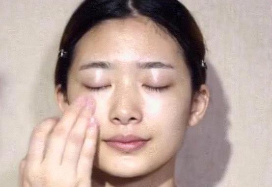 飞包|如何加快您的化妆进程,工作日也能睡个懒觉