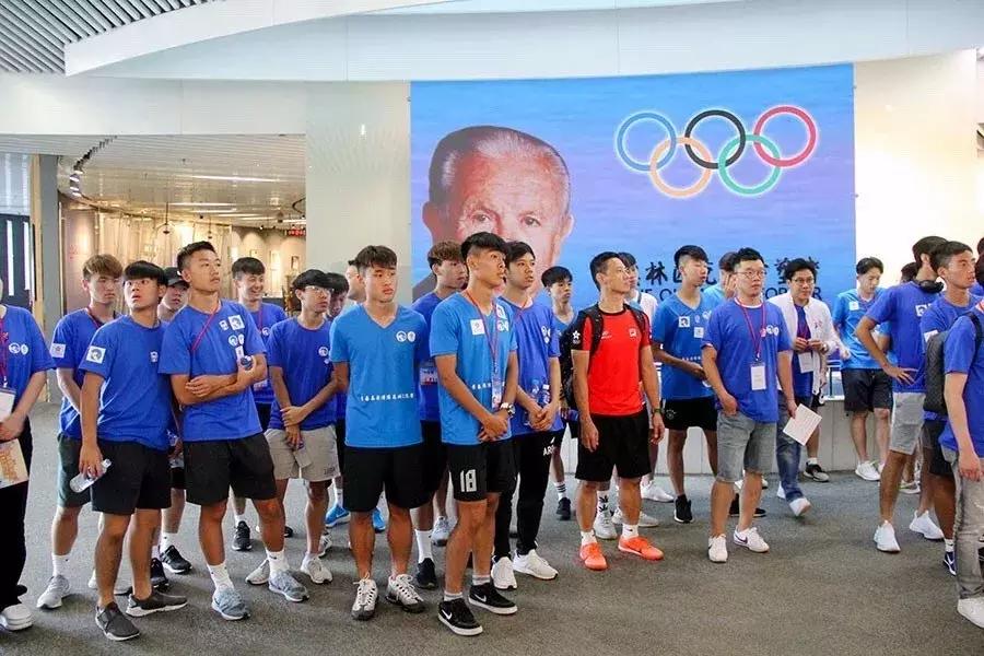 【津云访谈】香港青少年足球交流团访津津云记者专访全国政协委员、天津市政协委员霍启刚