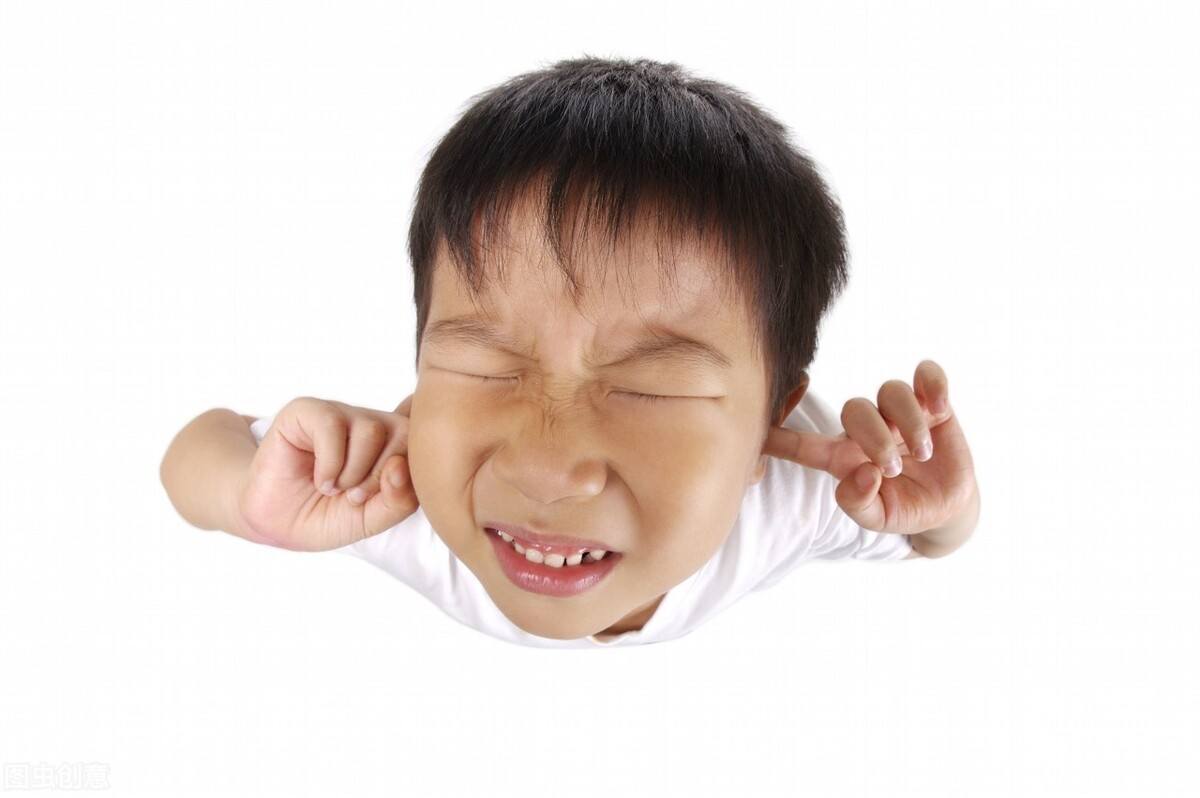 孩子不让掏耳屎的危害,孩子耳屎很多不让掏怕痒