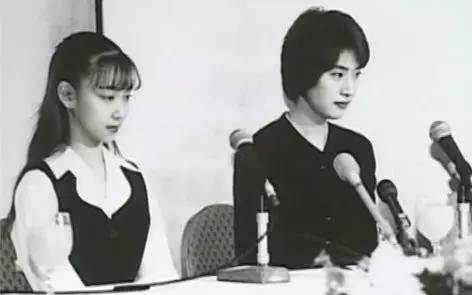 宝冢歌剧团男役可爱片段,宝冢歌剧团男役展示魅力