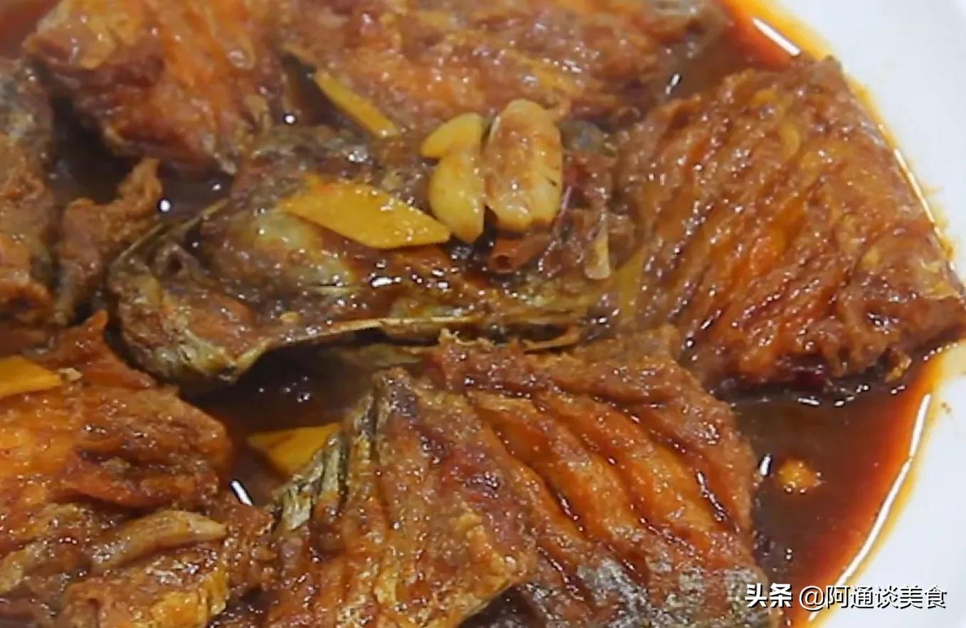 红烧带鱼这样做才好吃下饭小视频,红烧带鱼好吃入味的方法