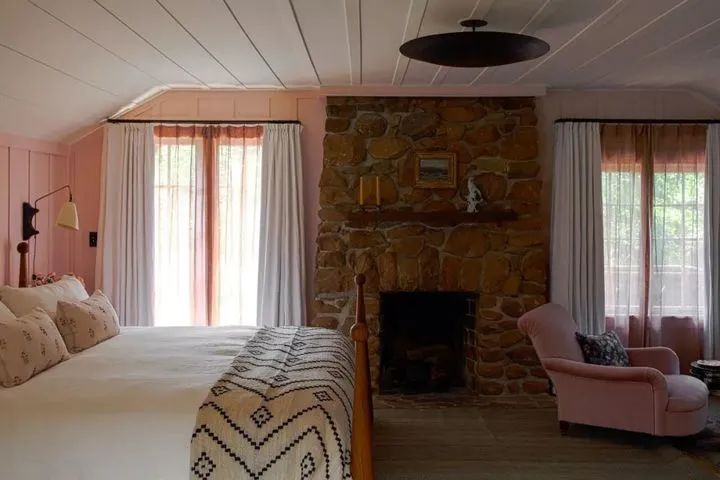 美国女明星安妮海瑟薇感情,安妮海瑟薇带孩子逛街状态