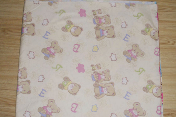 怎么给狗狗自制狗窝,简单动手做狗窝