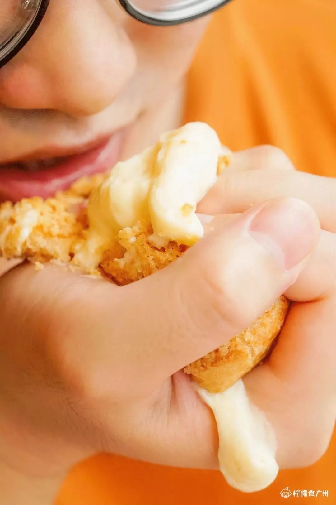 冰淇淋泡芙，3块钱1个，嘿嘿