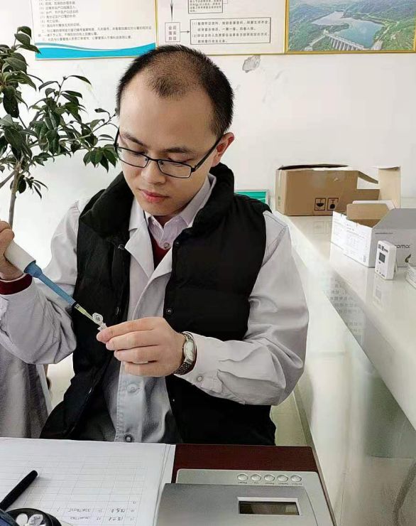 山村里的白大褂,潍坊市中医院白大褂