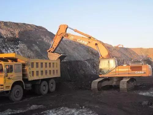 八大冷门挖掘机品牌你知道几款,各种挖掘机优劣分析视频