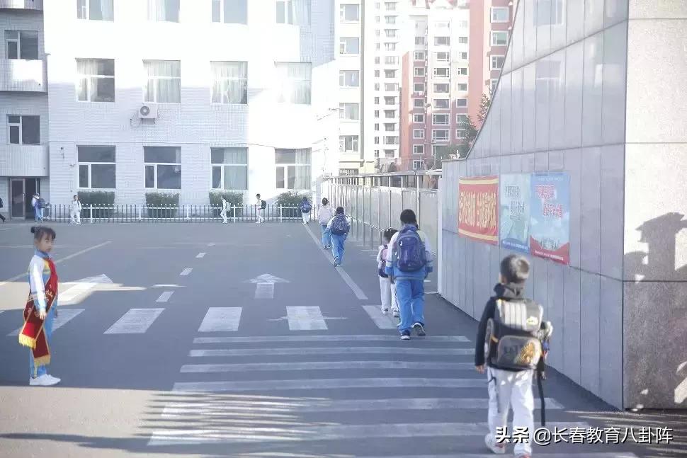 长春全日制北方教育哪个校区好,长春外国语学校里面环境