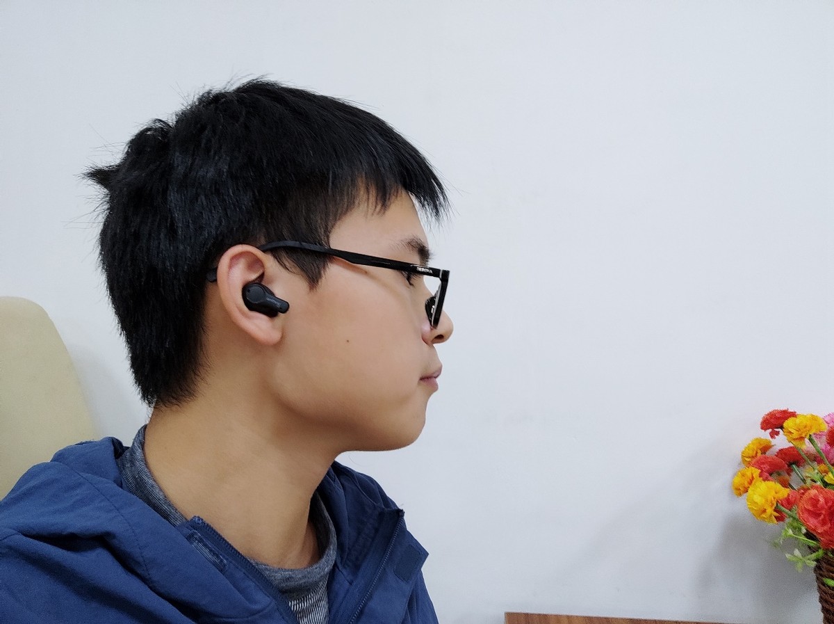 降噪强大，音质卓越，omthing AirFree Plus给予不一样的音乐体验