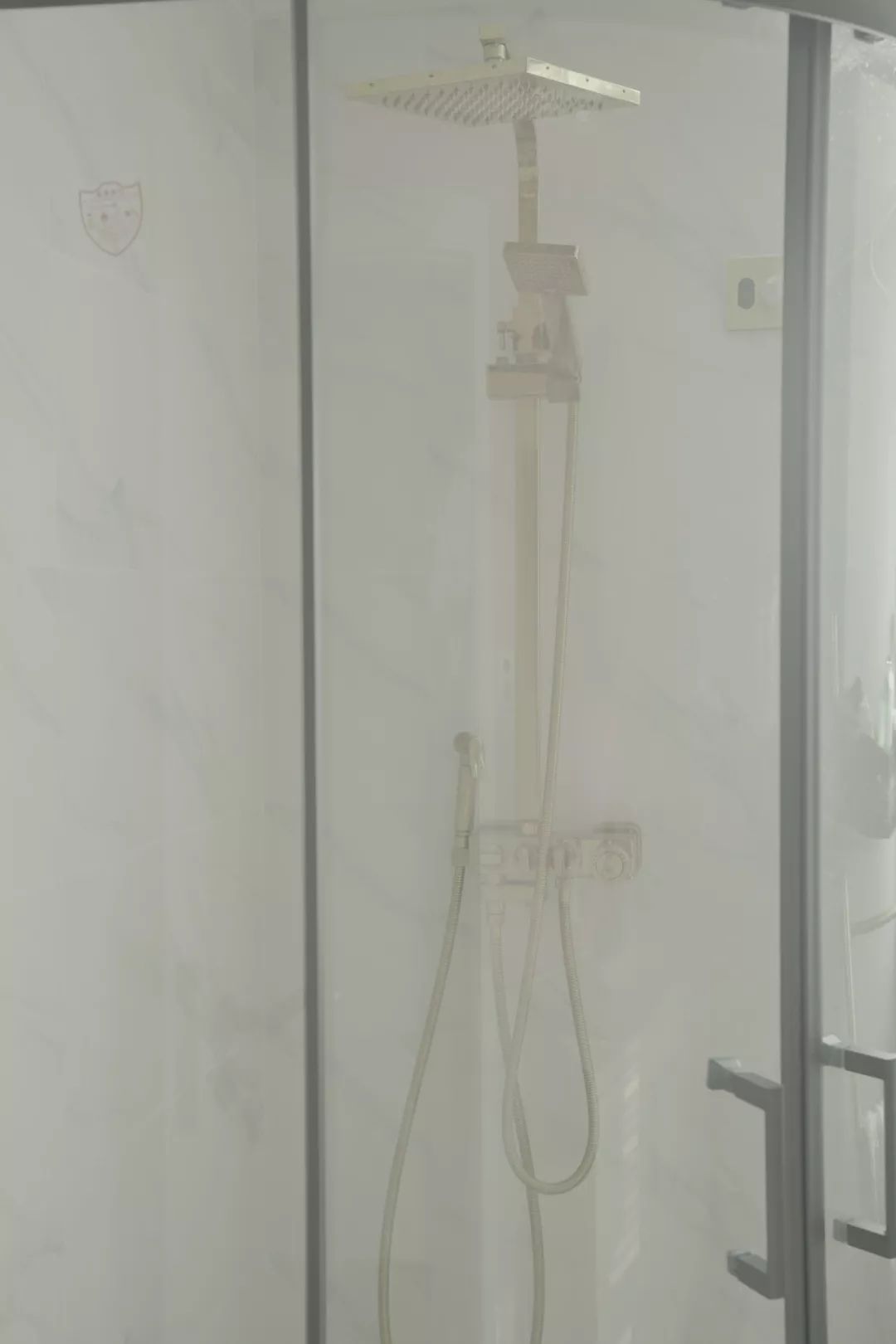 美女老板改装自述：从老旧房到精致办公室，这期间的经历我想说