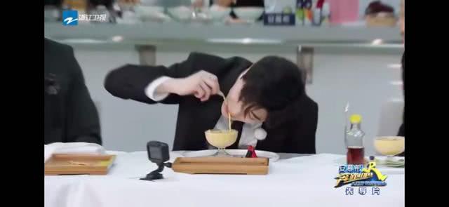 蔡徐坤蔡小葵奔跑吧第四季第一期,蔡徐坤和小葵奔跑吧兄弟