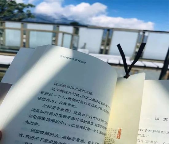 吾莫青庐剧照,吾莫青庐下午茶