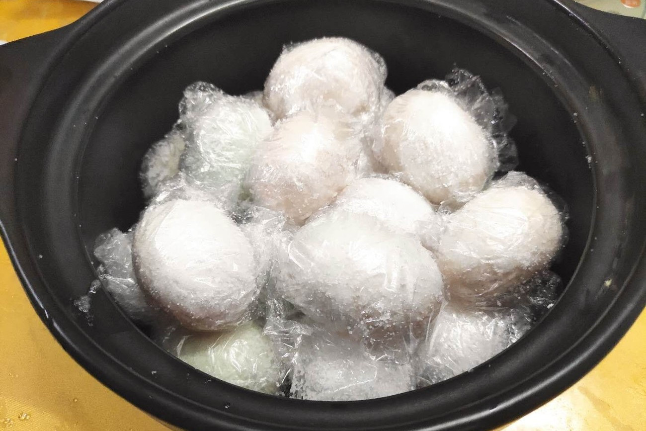 秘制咸鸭蛋20天就可以吃,腌制鸭蛋不加任何添加剂