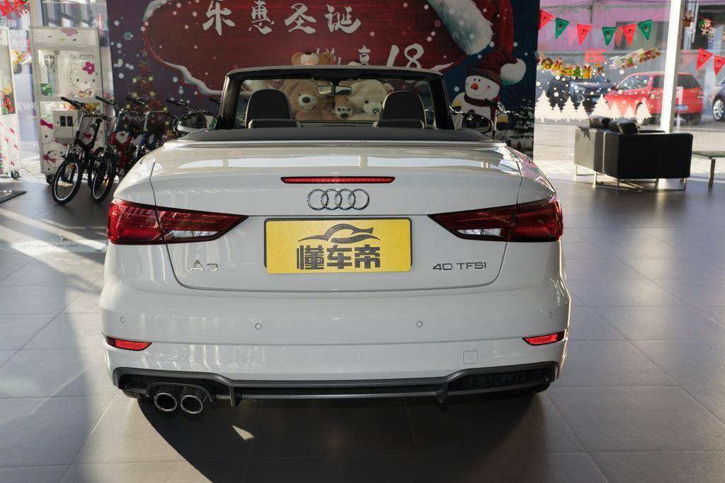 标配2.0T+7速双离合,进口奥迪紧凑敞篷没触控,靠颜值卖车?