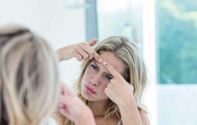 uh苦参根净透祛痘精华真的有效么,大水滴3点祛痘精华针对什么痘痘