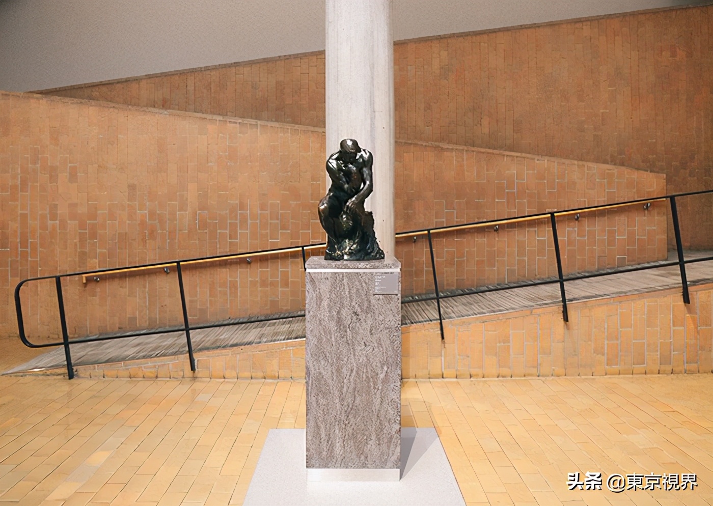 东京建筑物语：城市的美貌靠建筑来装点