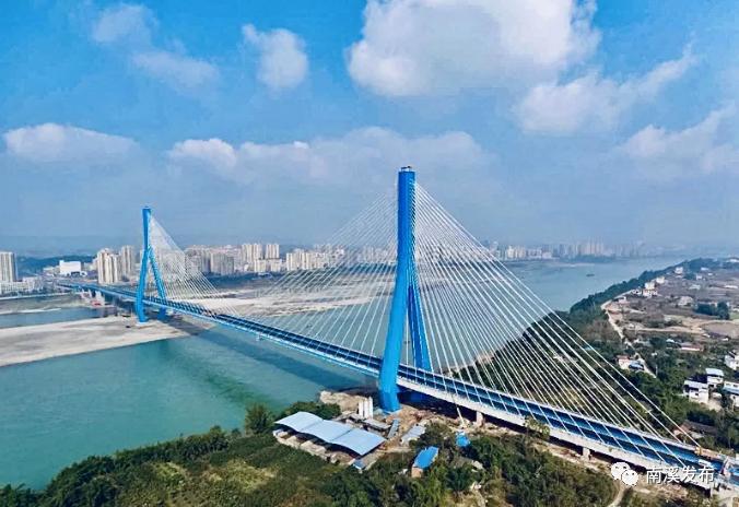 栉风沐雨一百年砥砺前行谱华章,栉风沐雨秉初心砥砺奋进谱华章