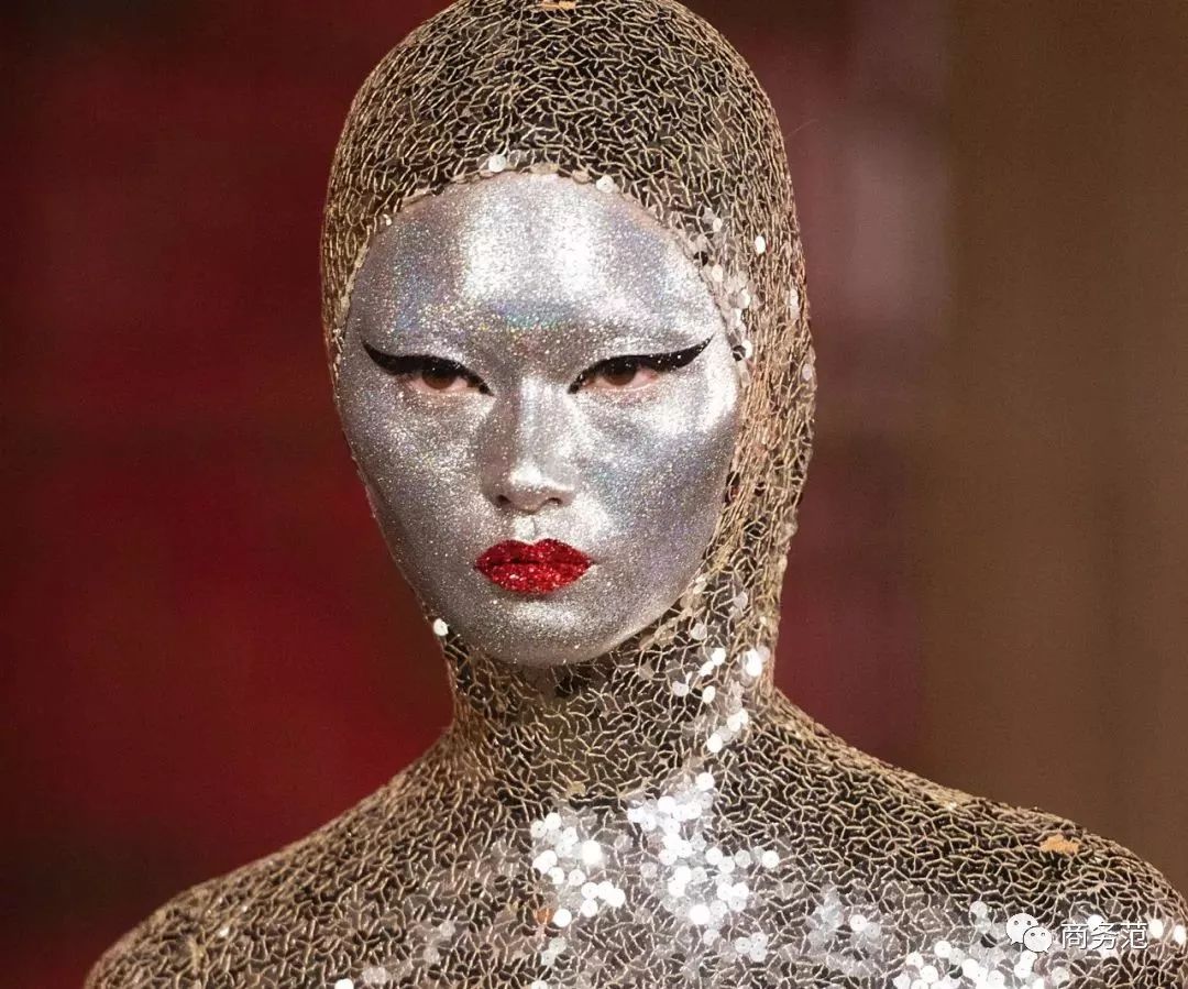 Valentino第一次中国办高定秀,张艺兴来捧场,杜鹃压轴气质绝了