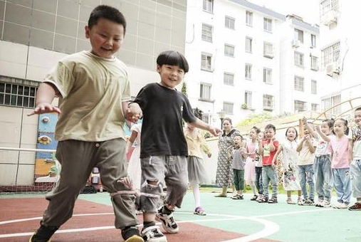 幼儿园新颖体育主题活动,幼儿园运动走红