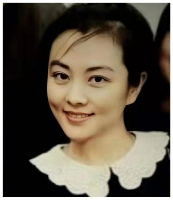 不负初恋的12位男明星,情史干净没污点的10位男星