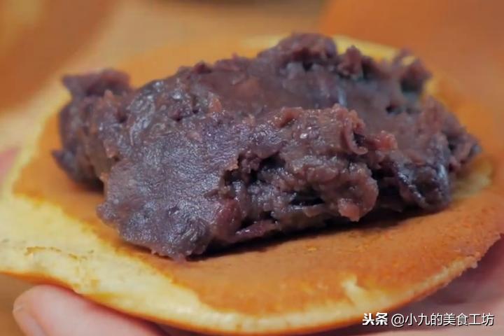 1碗面粉4个鸡蛋，2分钟教你做铜锣烧，不和面不揉面，做法超简单