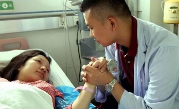 产妇分娩难产痛得大叫,顺产时大喊大叫正常吗