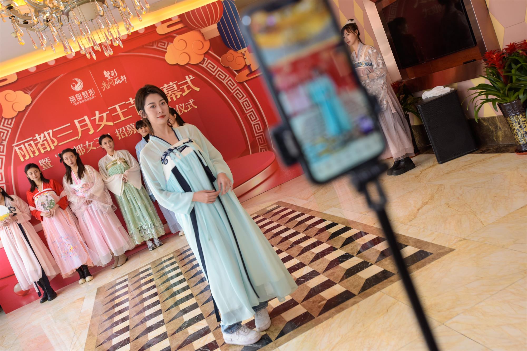 全程高能！一场国潮色彩、气蕴东方的视觉穿越美宴在太原丽都拉开帷幕