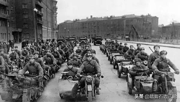 边三轮“挎子”为什么主车是歪的，边车是斜的？