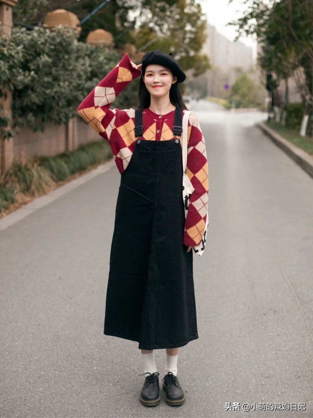 新款流行裙子碎花显白,今年这8条碎花裙好看又显瘦