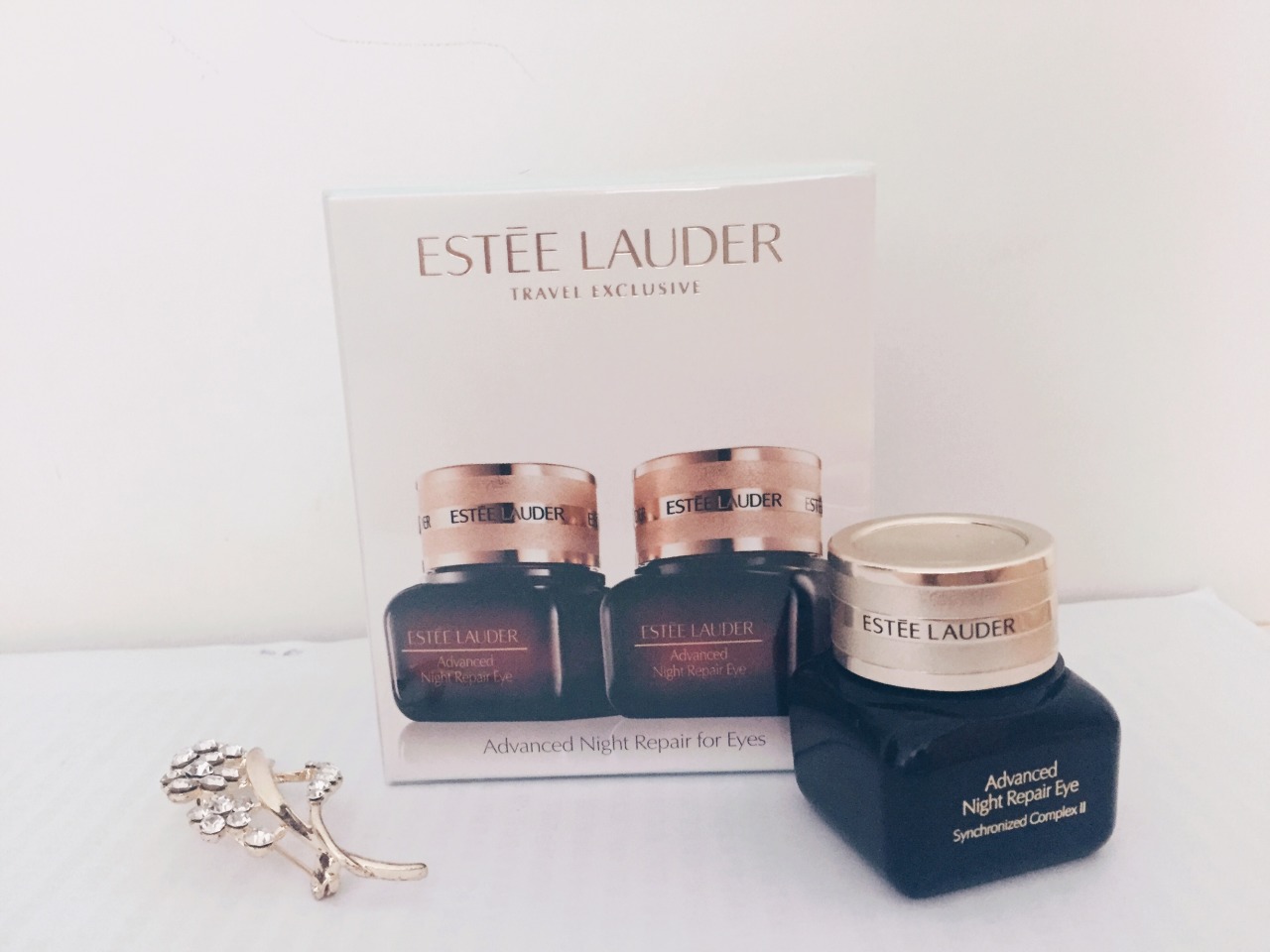 化妆品官方眼霜推荐,眼霜什么牌子的好用又便宜