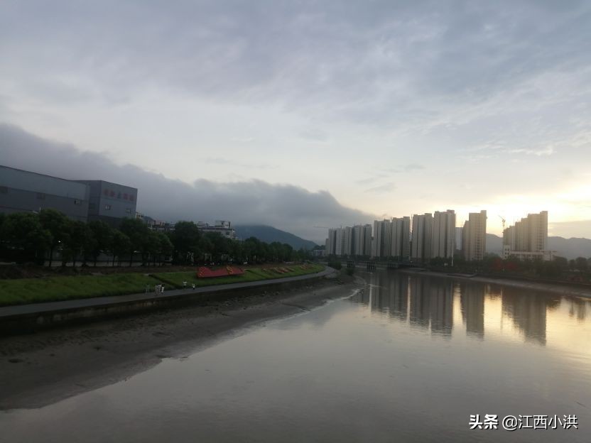 娓╁窞鐗涘北鍔冲姟甯傚満澶х鐢熸椿鐜扮姸,娓╁窞鍔冲姟甯傚満澶х