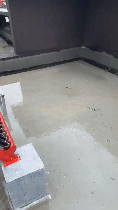 还没收房楼上就漏水,还没收房就漏水到楼下