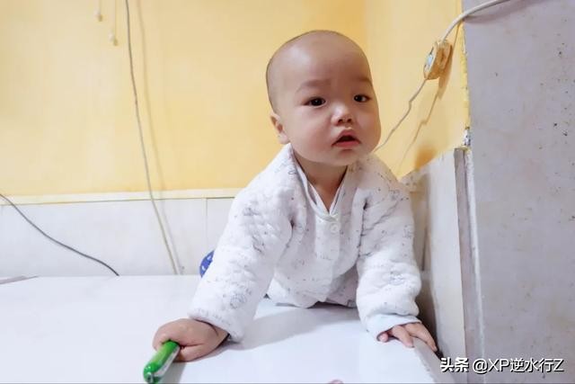 富士xa3微单怎么装取景器,富士微单三连拍