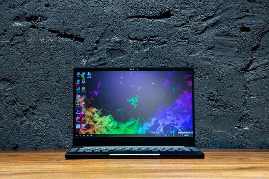 雷蛇2020款灵刃玩魔兽,雷蛇灵刃2020款有必要换2021款吗