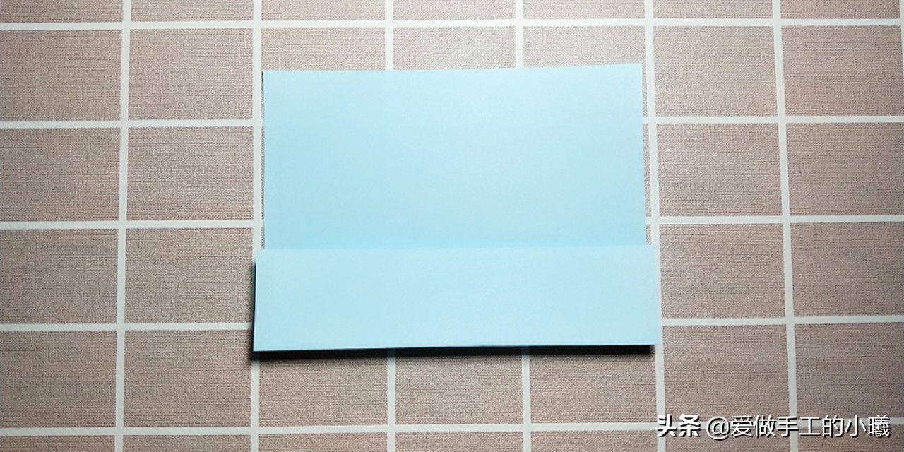 蝴蝶结折纸怎样贴在贺卡上好看,折纸简单又漂亮的蝴蝶结收纳盒