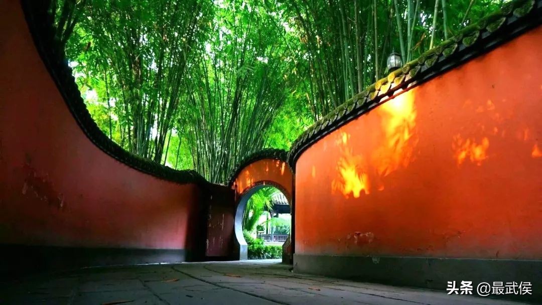 侃名联、问诸葛，海外媒体眼中的武侯祠是怎样的？