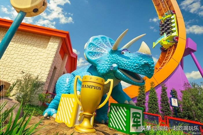 去上海迪士尼平安夜还是圣诞节,圣诞节去上海迪士尼