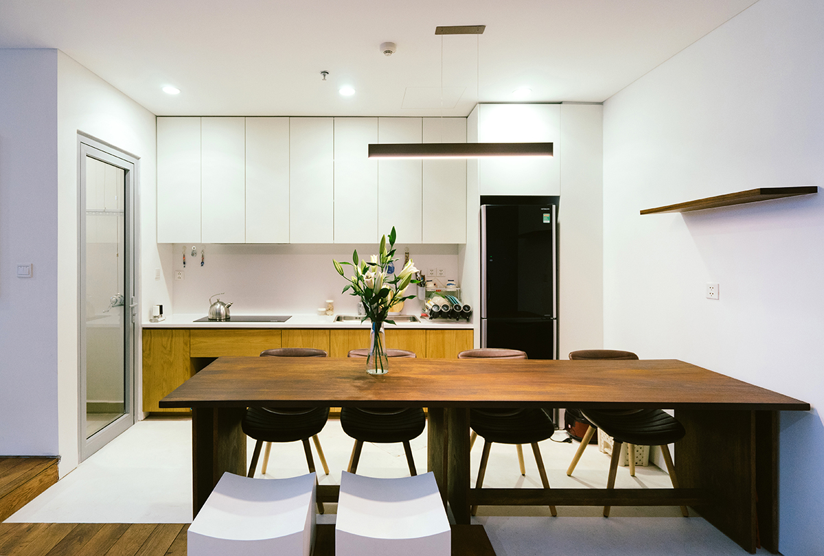 客厅卧室打通隔断折叠推拉门,门挨门相邻两套房打通装修效果图