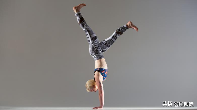 倒立为什么立不起来,倒立为啥维持不了平衡