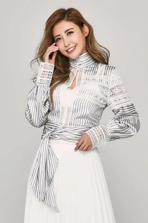 蝴蝶姐姐穿花袄,蝴蝶姐姐有什么作品