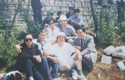 他一句话把冯仑吓破胆,曾一夜暴富,身家过亿,被骗300万想自杀