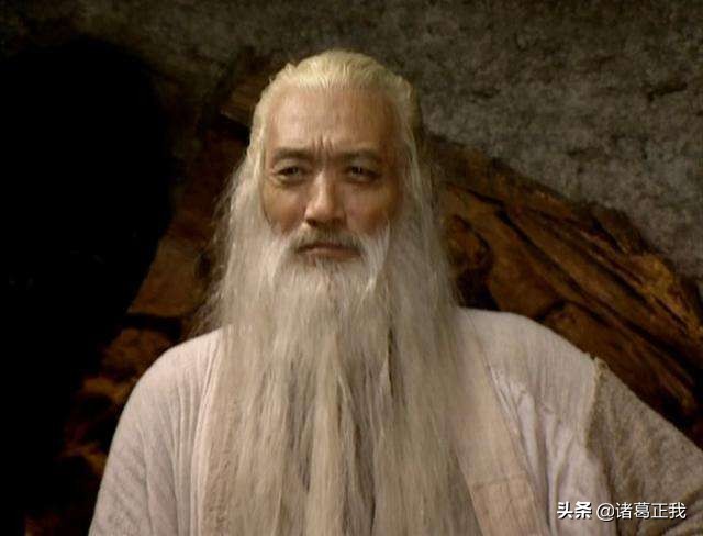 各版本令狐冲施展独孤九剑,东方不败风清扬教令狐冲独孤九剑