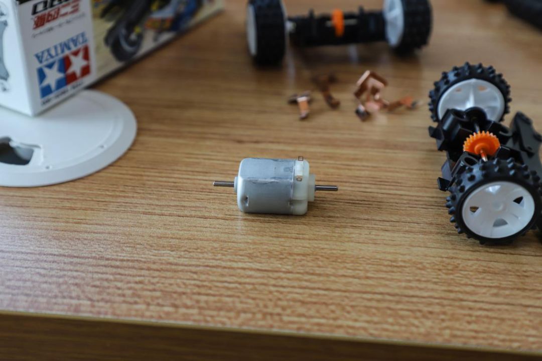 小型概念四驱车,纯电四驱迷你车