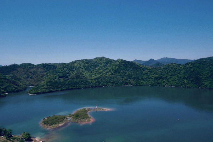 安徽太平湖民宿钓鱼,安徽异域风格民宿效果图