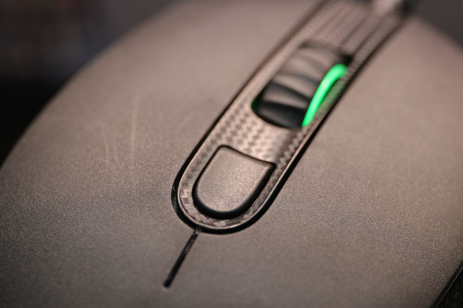 低价低延迟无线游戏鼠标推荐,不打孔轻量化鼠标推荐