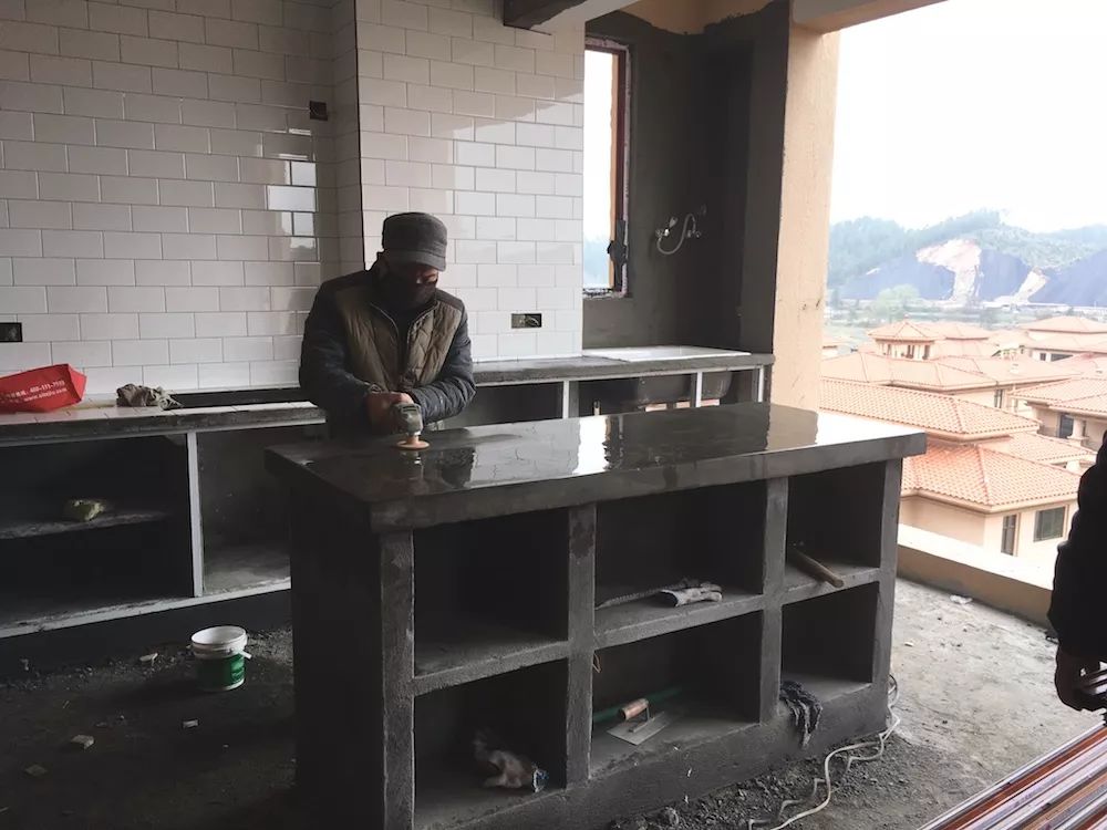 用水泥砌橱柜,用粘土捏一个好看的柜子