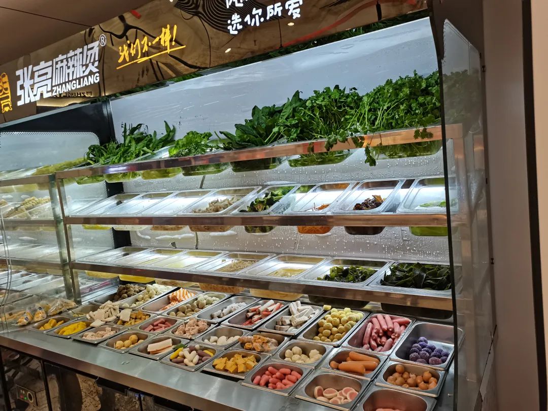 杨国福张亮麻辣烫哪个好,杨国福与张亮麻辣烫哪个知名度高