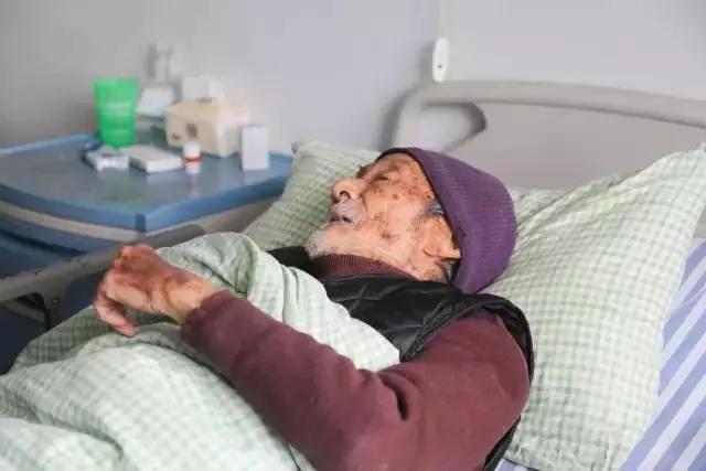 失能老人可移动洗浴设备,失能老人洗浴工具